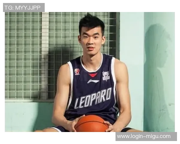 李慕豪：从年轻球员到篮球明星的成长之路与未来展望